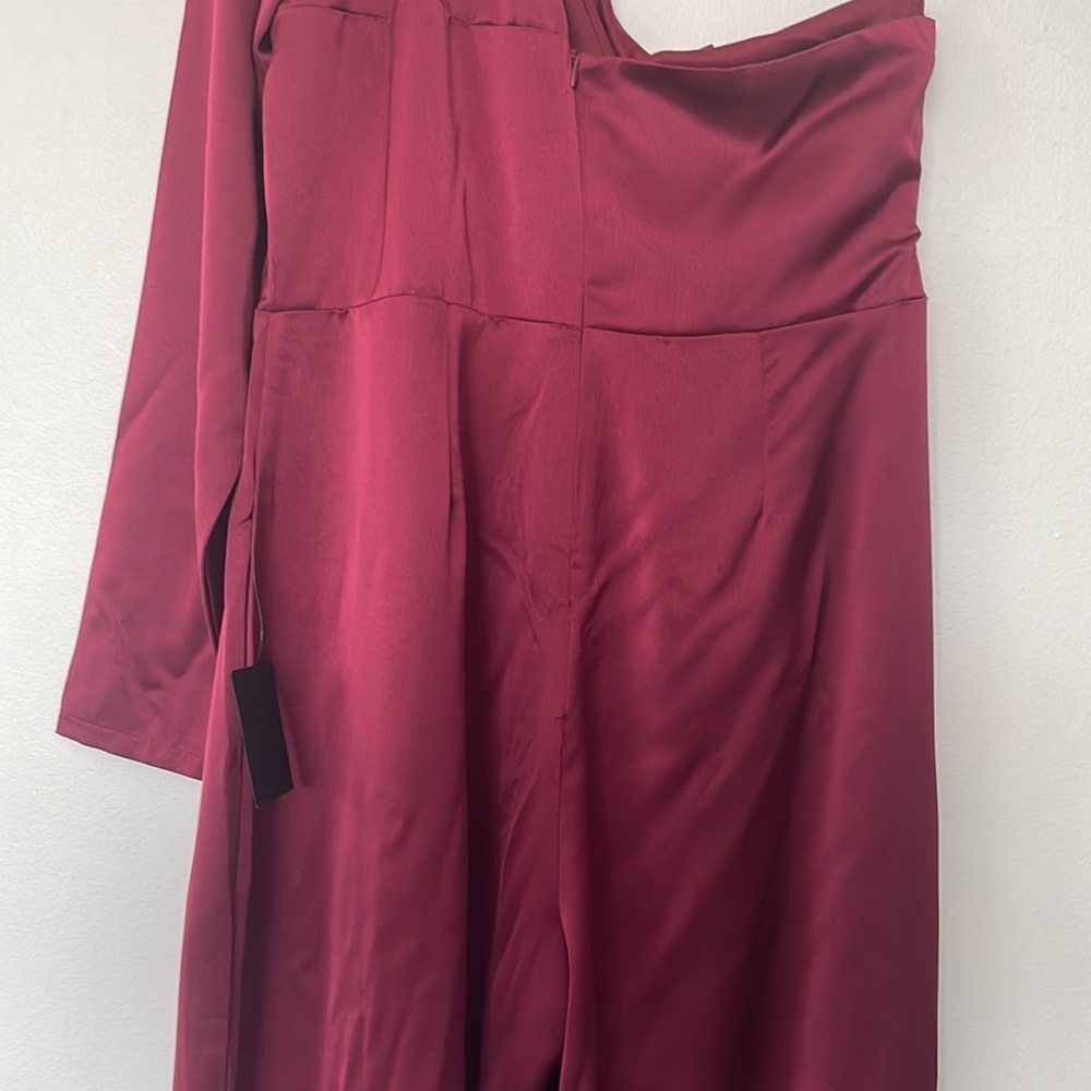 Lulus| Passionate About Perfection Crimson Satin Wide Leg One Sleeve Jumpsuit XL - Picture 7 of 12